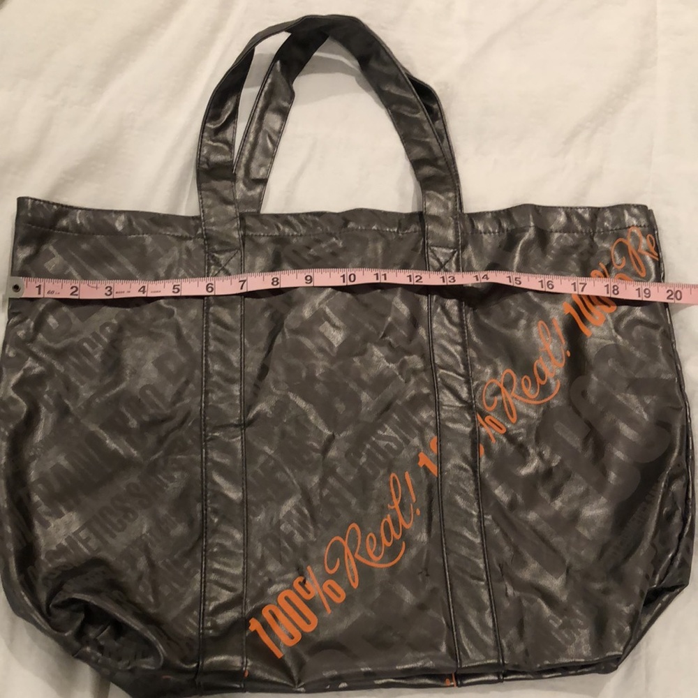 ā¤ļøBENEFIT Tote make up bag! Color: gunmetal with orange writing! Prelovedš©¶ - Picture 5 of 15
